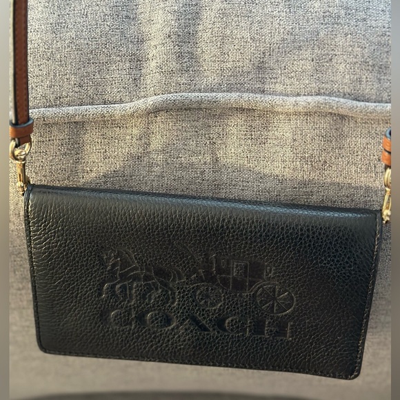 Coach crossbody/foldover bag embossed horse and carriage - Picture 2 of 4